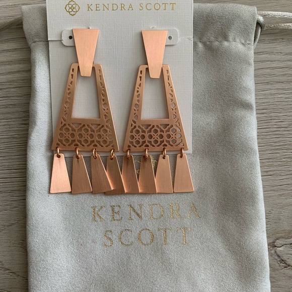 Kendra Scott Jewelry - Kendra Scott Earrings Rose Gold
